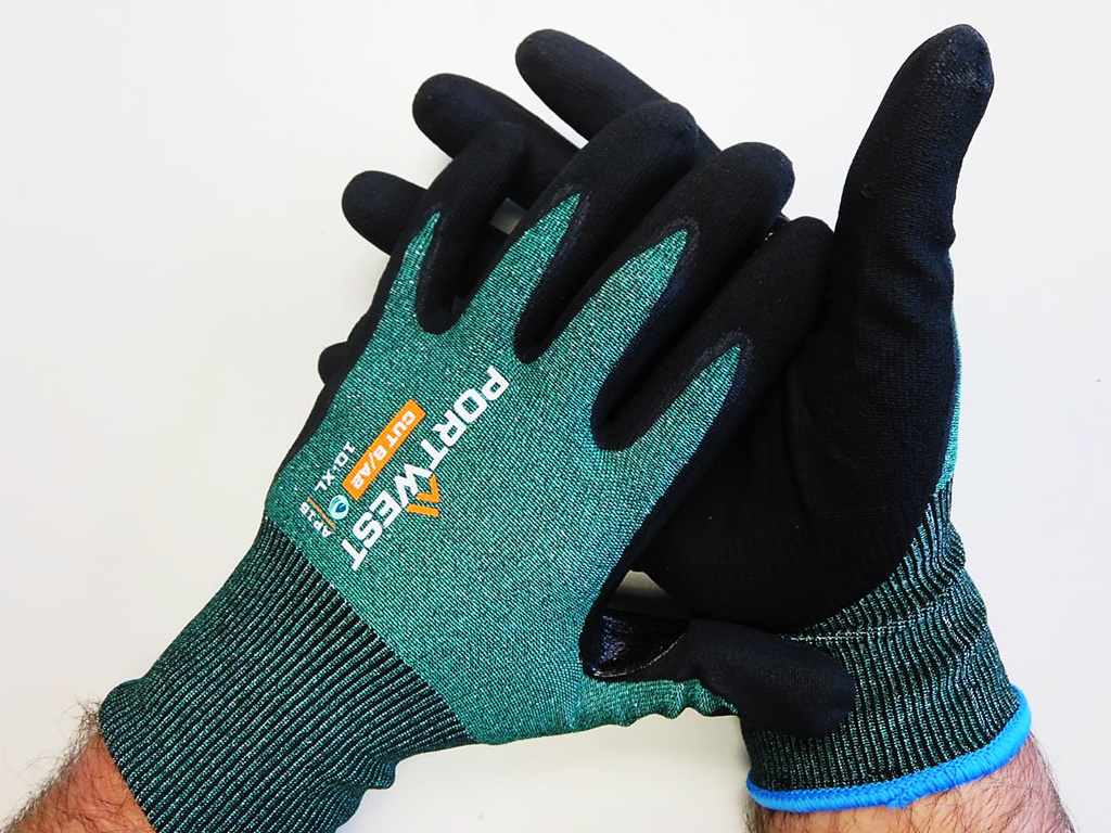 Portwest® Planet AP15 Recycled Micro Foam Nitrile Coated A2 Cut Gloves
