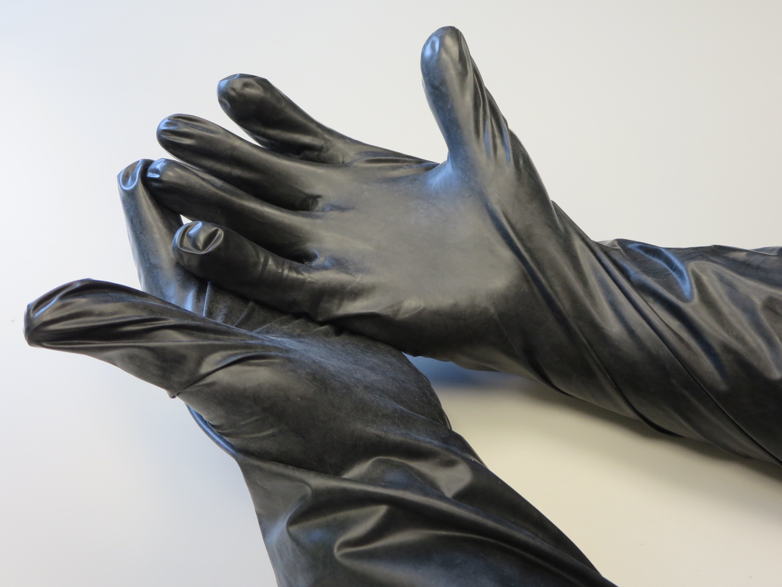 CP14FR Guardian® Manufacturing Rough Textured Fitted Butyl Gloves - 7 mil