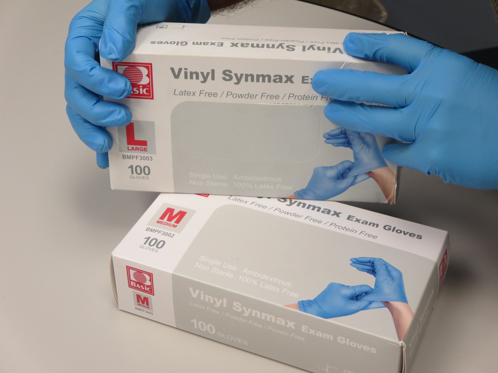 Basic Medical 4-mil blue latex-free powder-free Synmax Vinyl Exam Gloves 