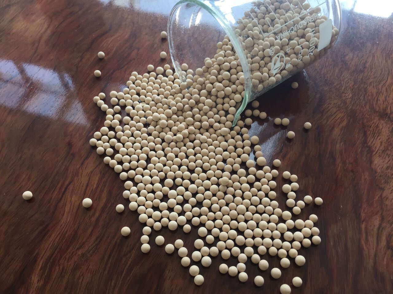 #02-00641AG08 MultiSorb NatraSorb® Bulk 4A Molecular Sieve Beads - 30lbs