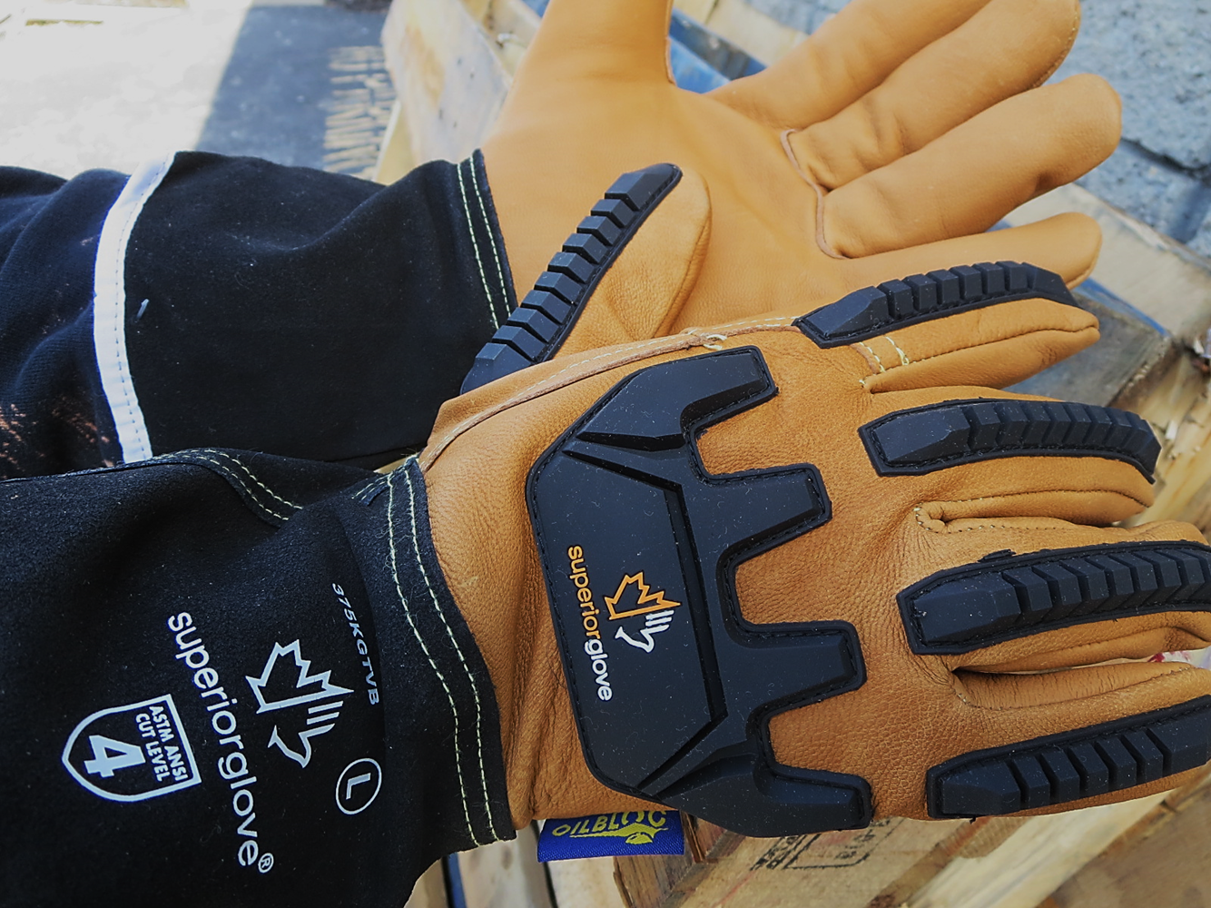 #375KGTVB Superior Glove® Endura® Oilbloc Winter Anti-Impact Kevlar®-Lined Goatskin Driver Cut Gloves