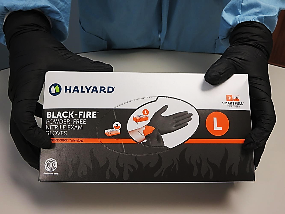 Halyard® Black-Fire® Reversible Nitrile Powder-Free Exam Gloves with Breach Check