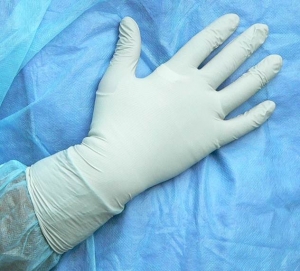 Halyard Health KC300 Sterling Xtra Disposable PF Nitrile Exam Gloves