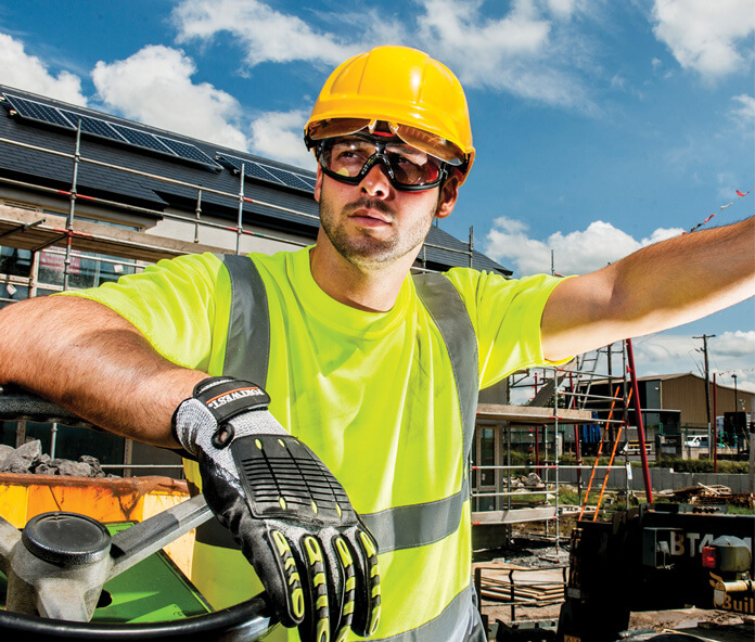 Worker wearing Portwest safety gear