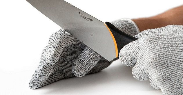 https://www.mdsassociates.com/content/images/SEO/Best-Cut-Resistant-Gloves-1.jpg