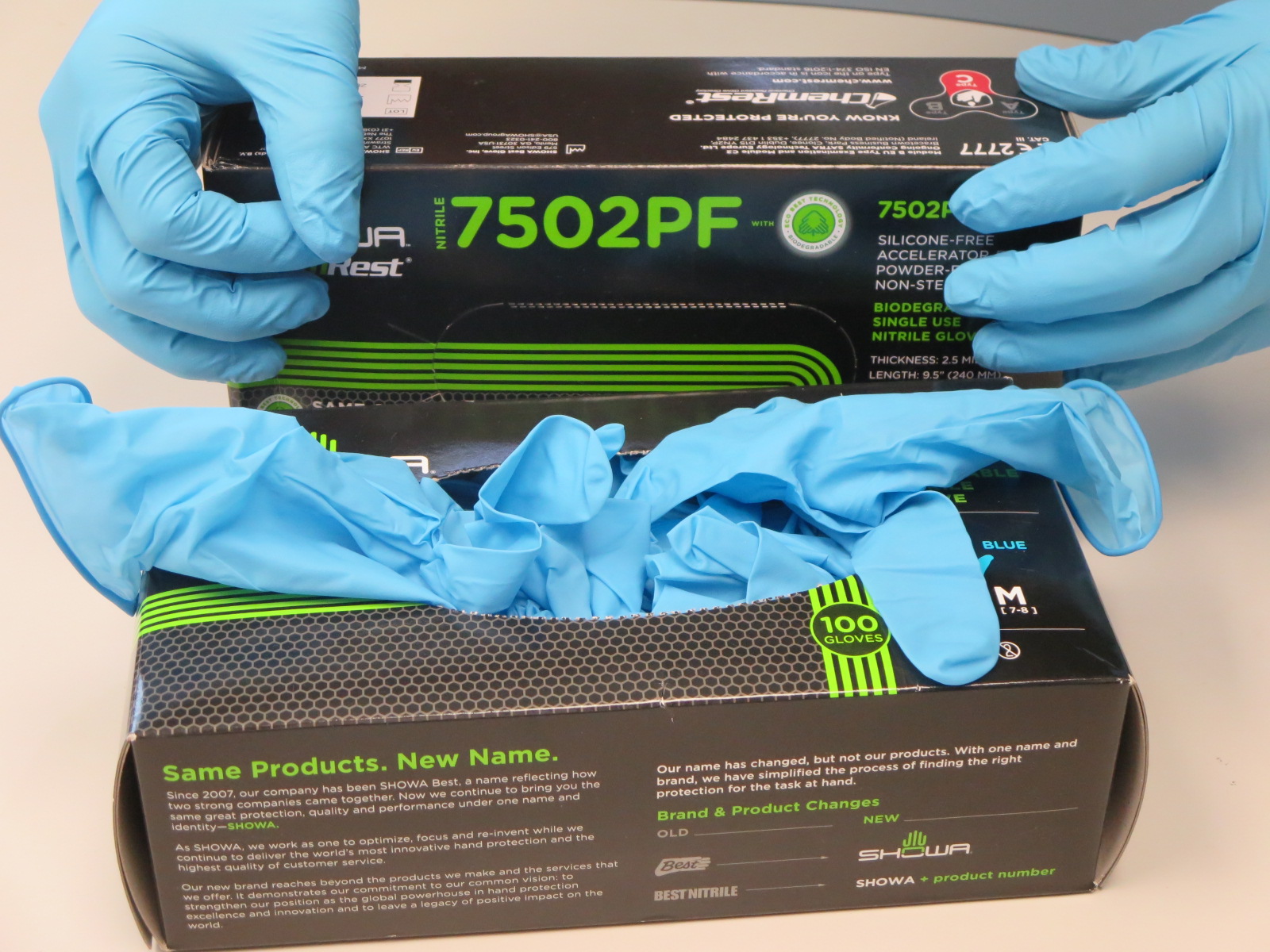 Showa® 7502PF Accelerator-Free Blue Biodegradable EBT Nitrile Gloves (200ct) *