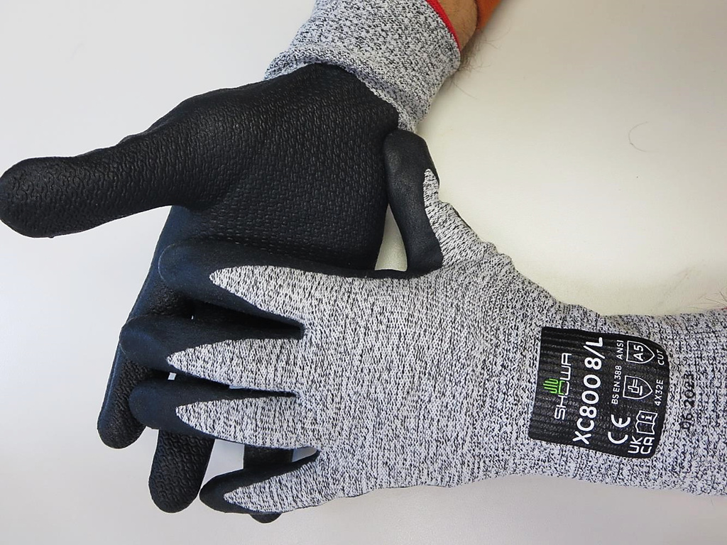 Showa® XC800 HPPE Microporous Nitrile Coated A5 Cut Gloves
