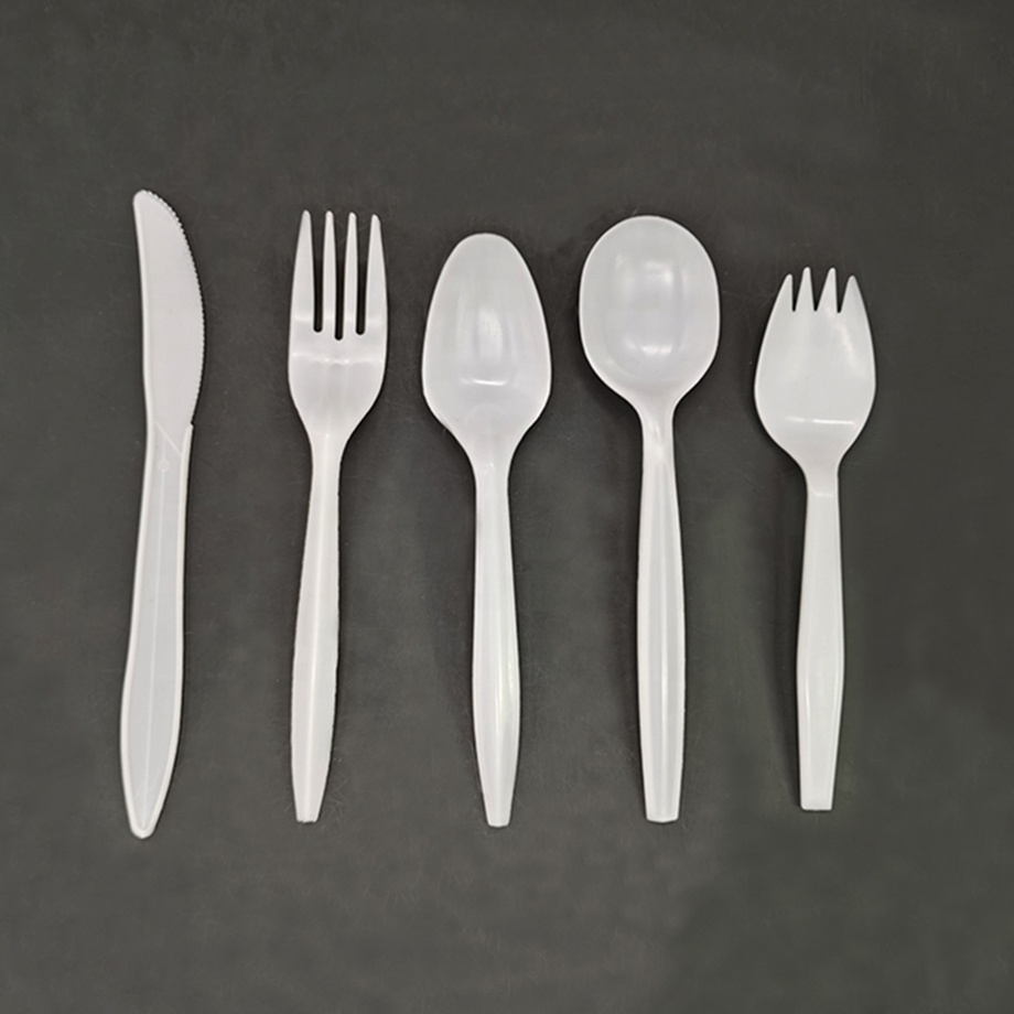 MediumWeight White Polypropylene Cutlery Cheap Disposable Food Utensils Bulk Plastic