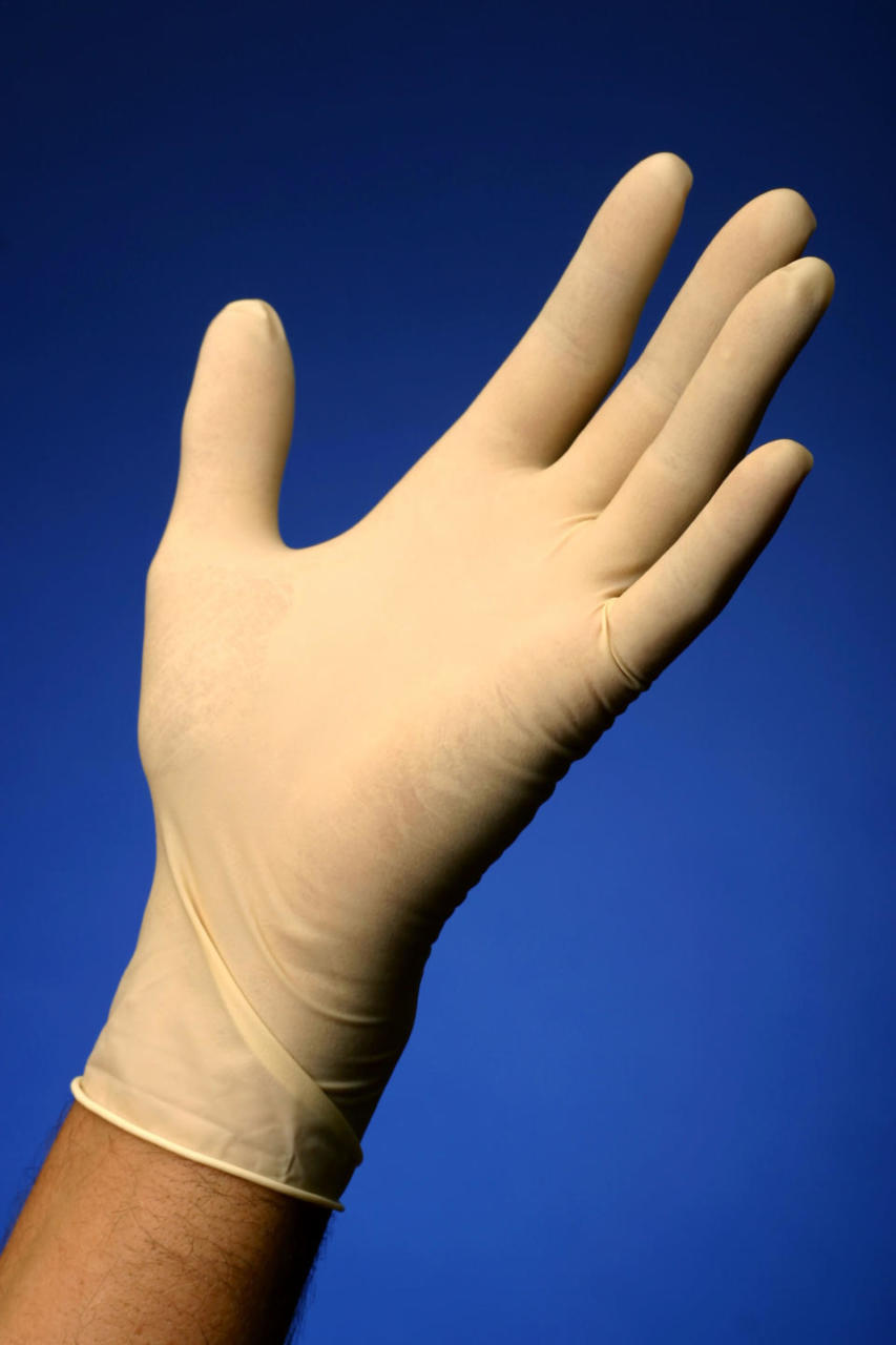 TechniGlove TGL900 9-1/2 in (Class 100) Powder Free Latex Gloves for Controlled Environments 