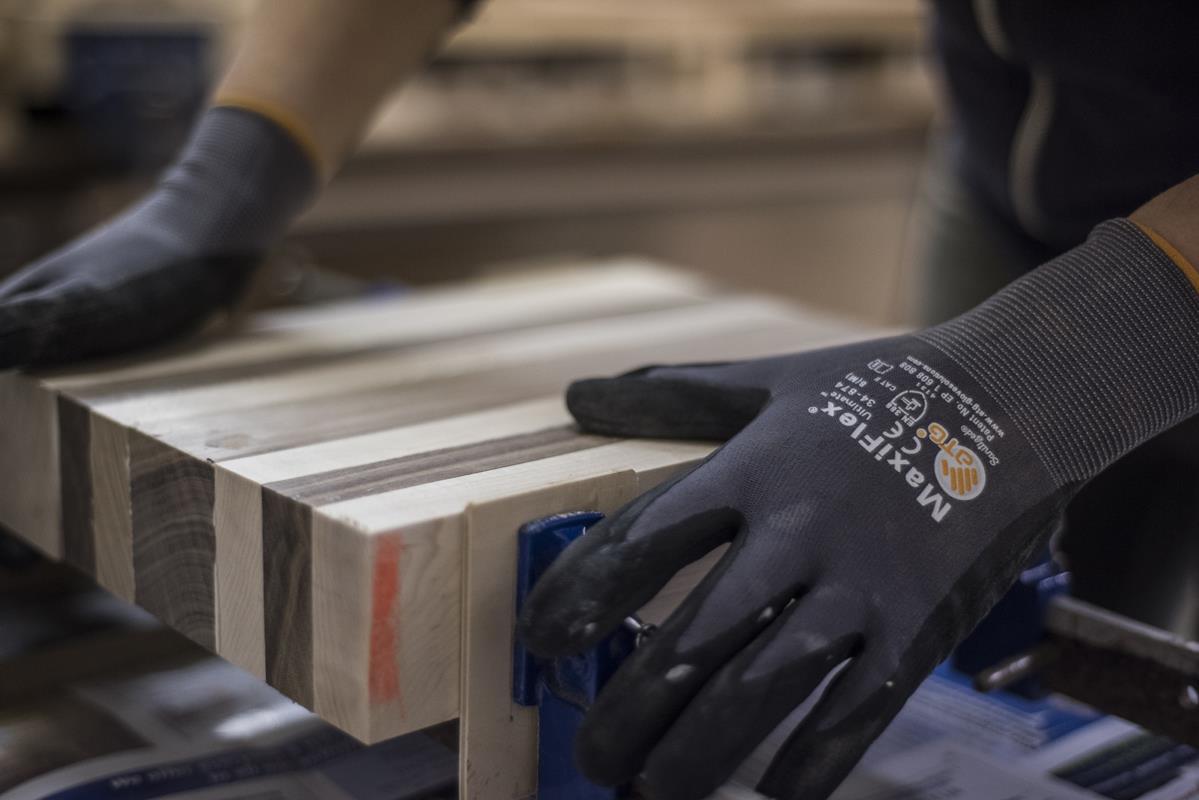 ATG® Series | MaxiFlex® Ultimate™ MicroFoam Nitrile Grip Gloves  